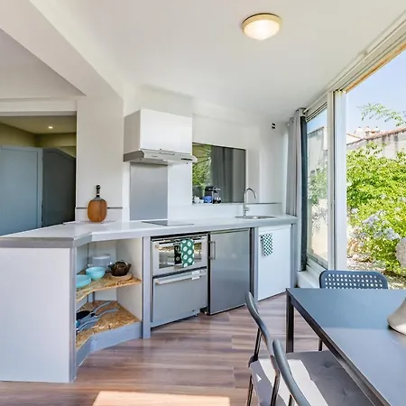 Rose D'eden Par Dodo-a-cassis Apartman